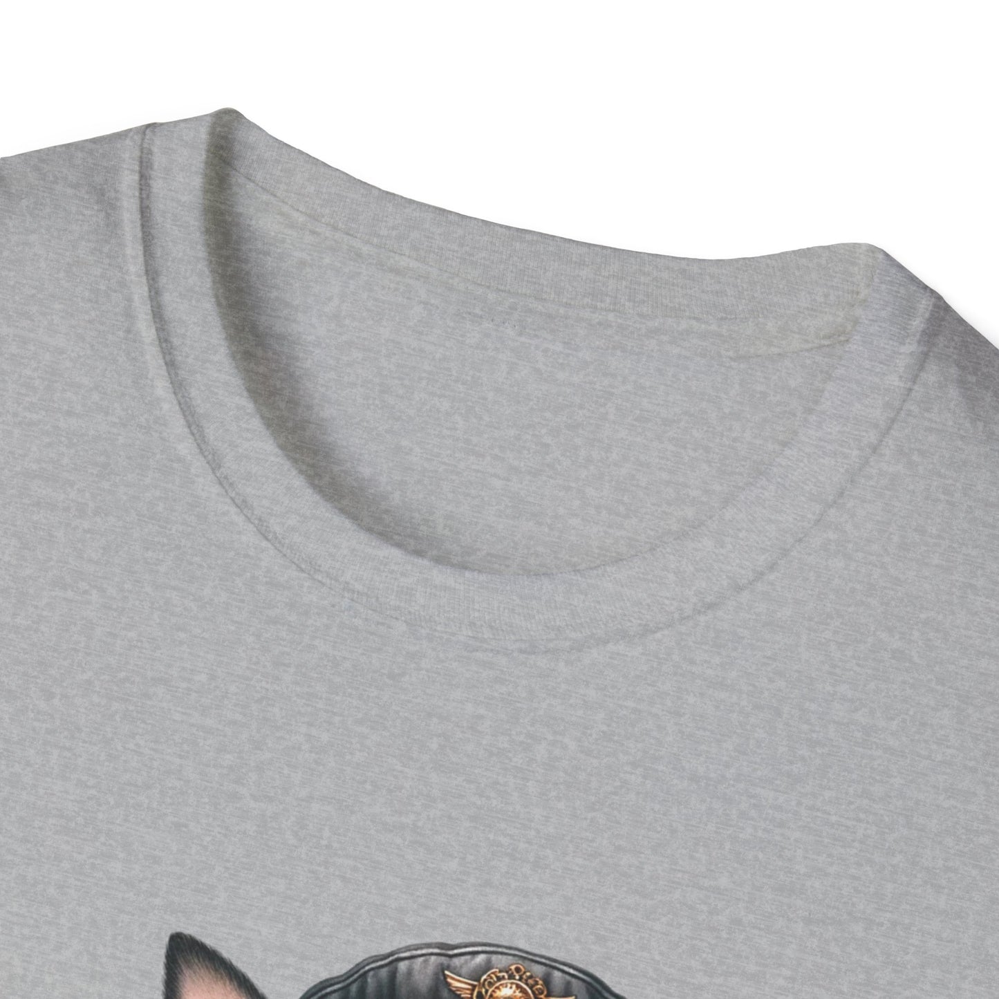 Chihuahua Tee – 'Tiny but Lethal' Steampunk Cosplay Design – Unisex Fit
