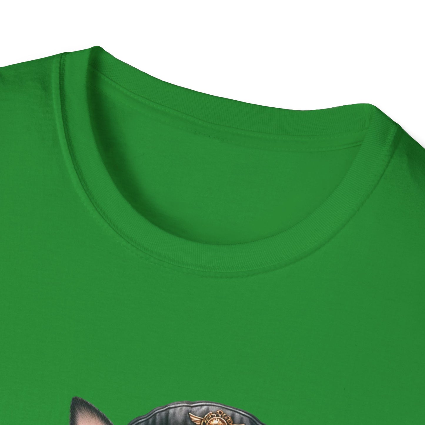 Chihuahua Tee – 'Tiny but Lethal' Steampunk Cosplay Design – Unisex Fit